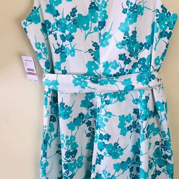 Spring/Summer Dress - Picture 3 of 6